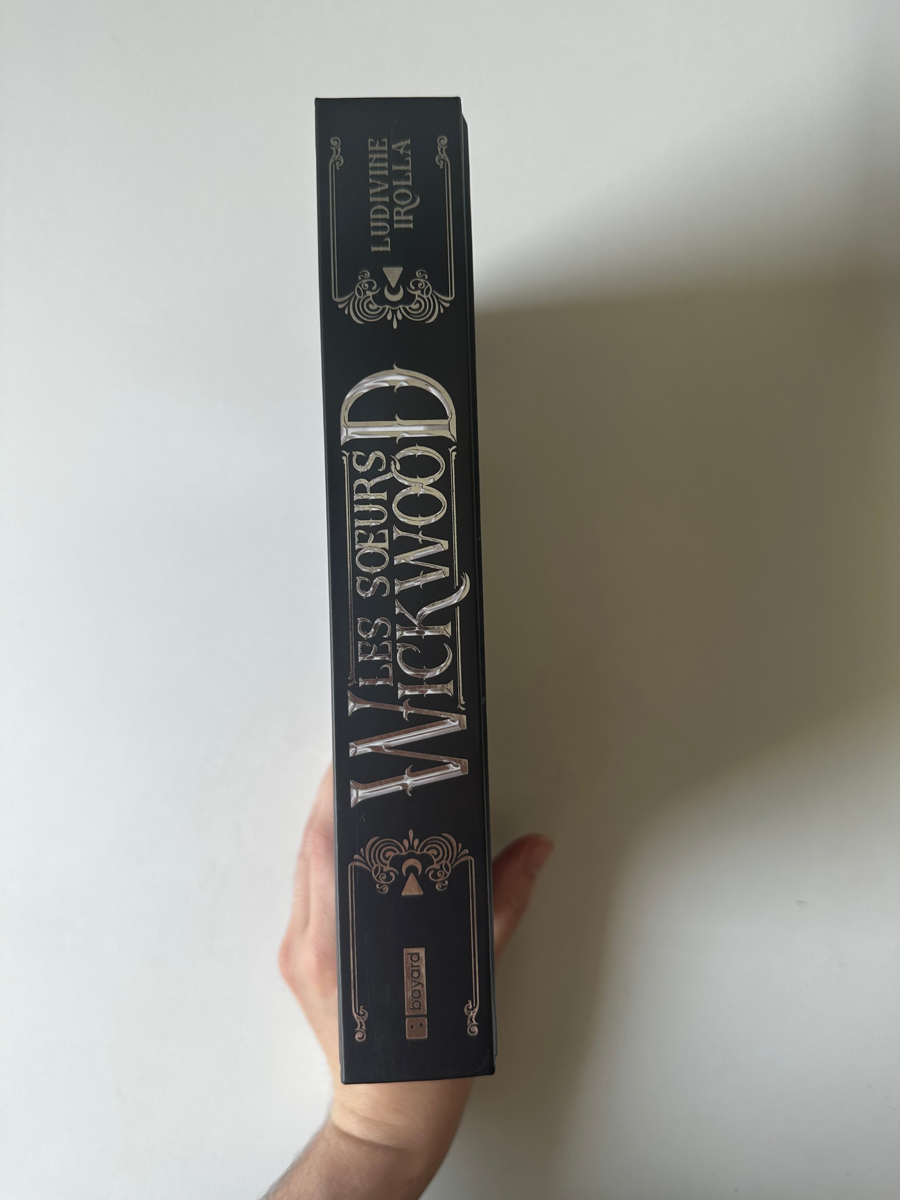 Les Sœurs Wickwood - Ludivine Irolla - Occasion
